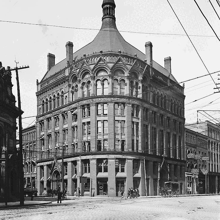 In the 1940s, TTC headquarters was located at the intersection of Yonge and Front. (Photo courtesy of the City of Toronto Archives.)