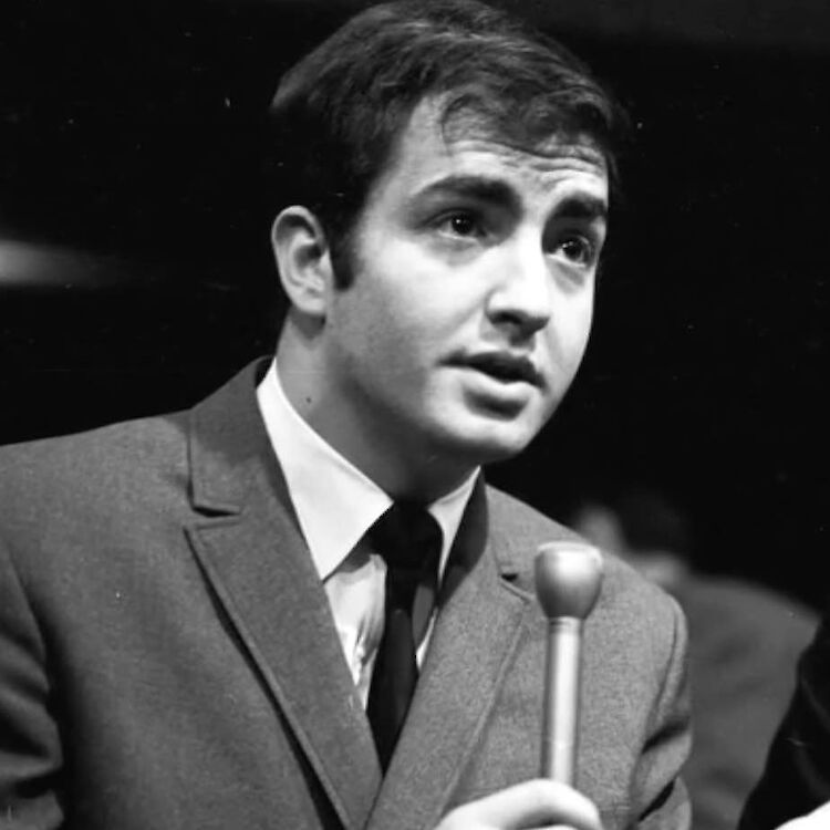 SNL creator Lorne Michaels went to Forest Hill Collegiate.
