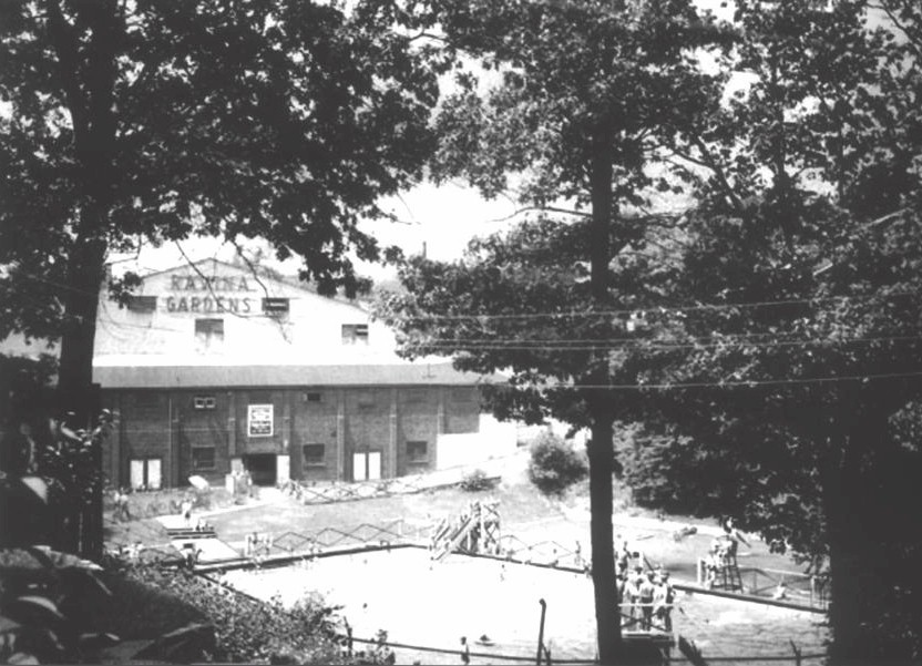 Ravina Gardens had a pool and a skating arena until 1961.