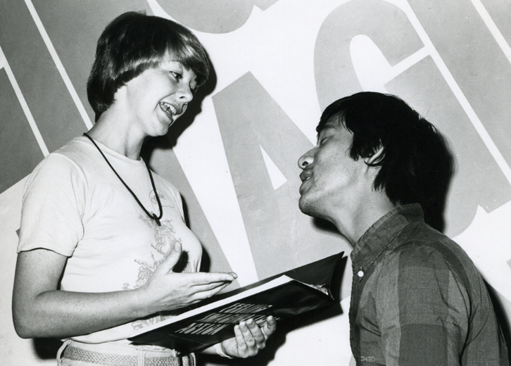 Nancy Jacobi teaching English in Japan, 1975. (Photo courtesy of Japanese Paper Place.)