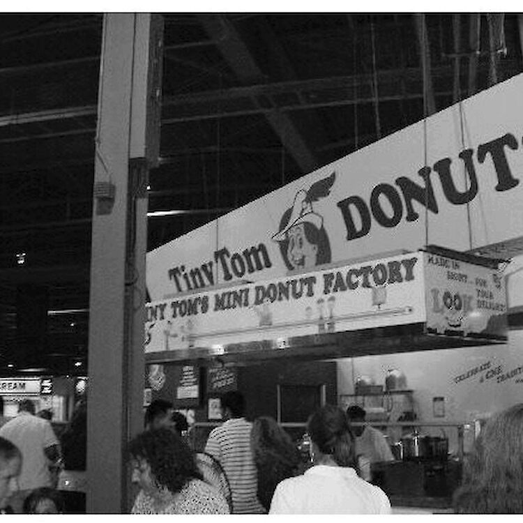 A dozen minis for 15 cents! What a deal. (Photo courtesy of Toronto Archives.)