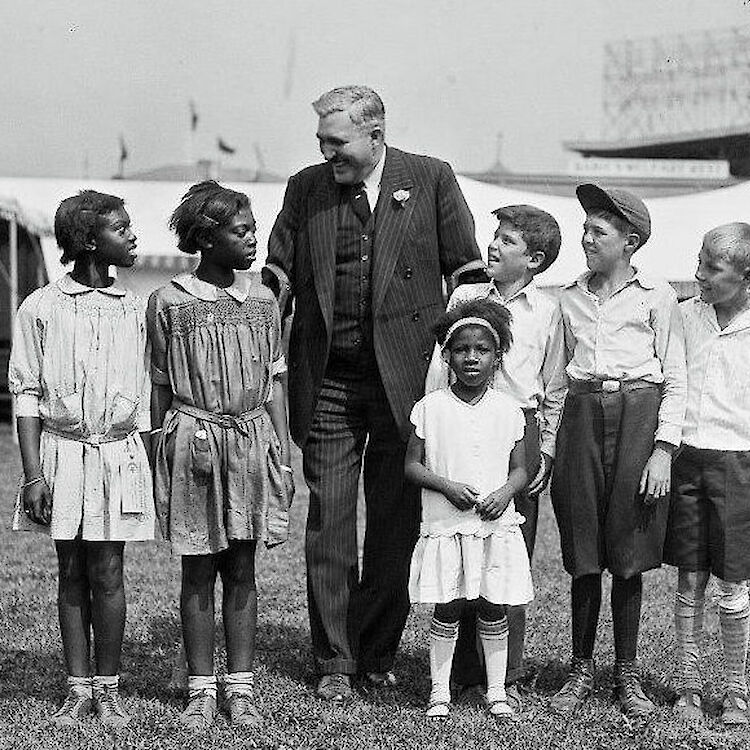 Toronto Alderman Jack Ramsden and kids at the CNE Children’s Day in the 1930s.