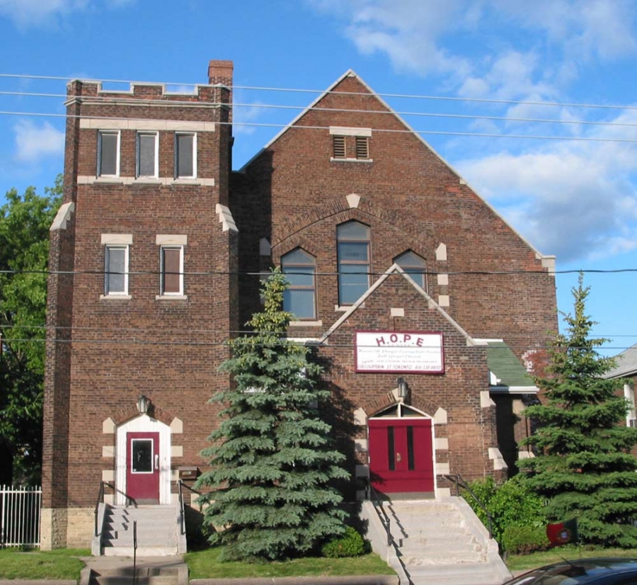 The Dufferin Street Presbyterian Church closed in 1993. (Photo by Bob Krawczyk, courtesy of the Architectural Conservancy Toronto.)