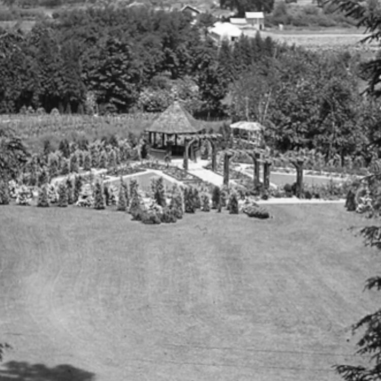 James Gardens